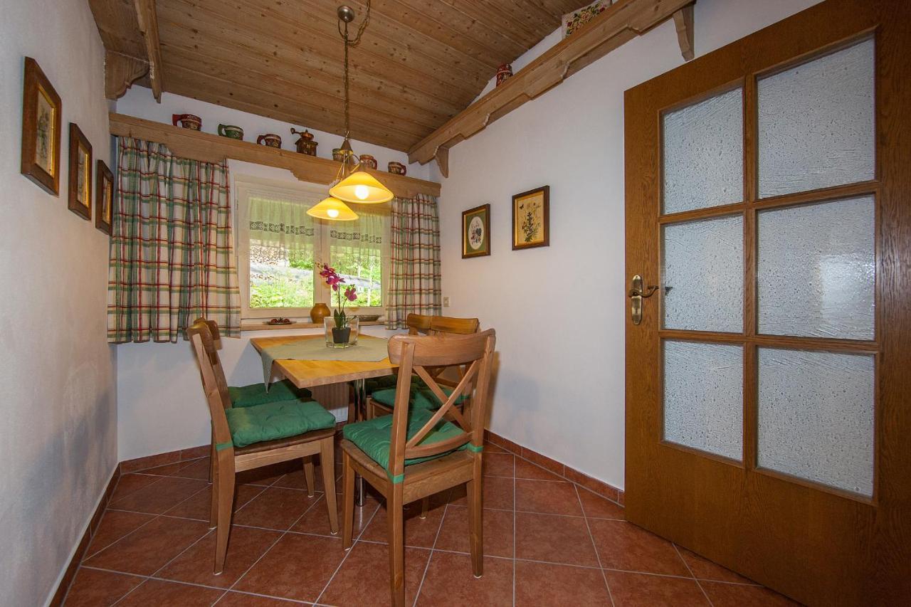Gaestehaus Laerchenhang Mittenwald Chambre photo