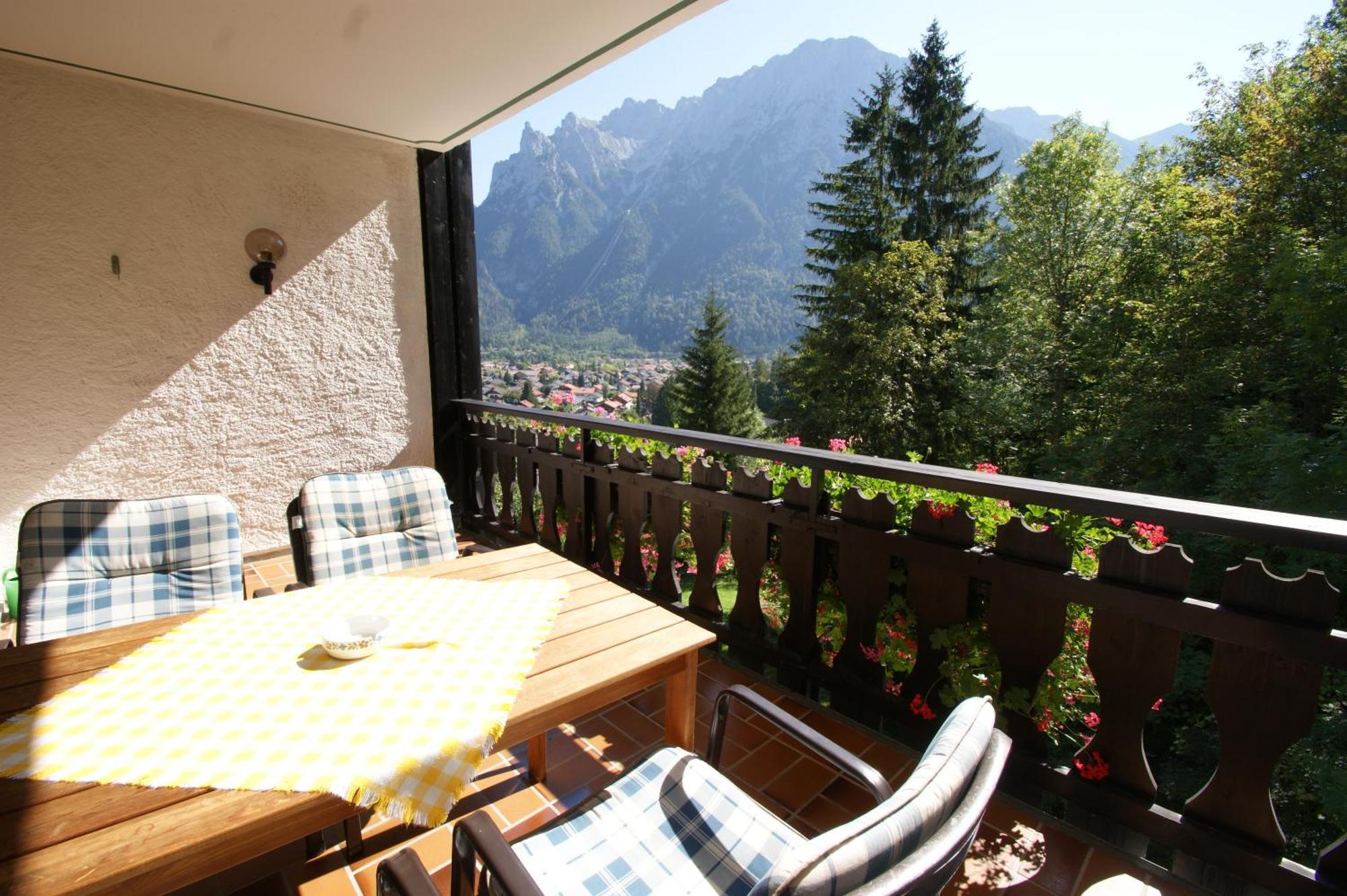 Gaestehaus Laerchenhang Mittenwald Extérieur photo