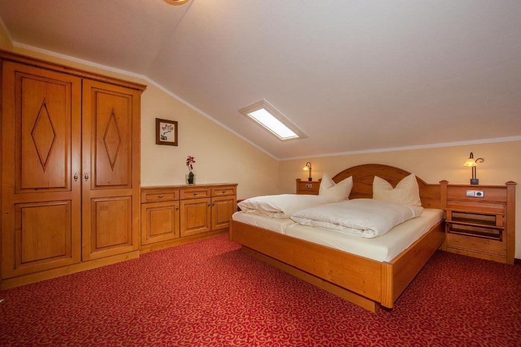 Gaestehaus Laerchenhang Mittenwald Chambre photo
