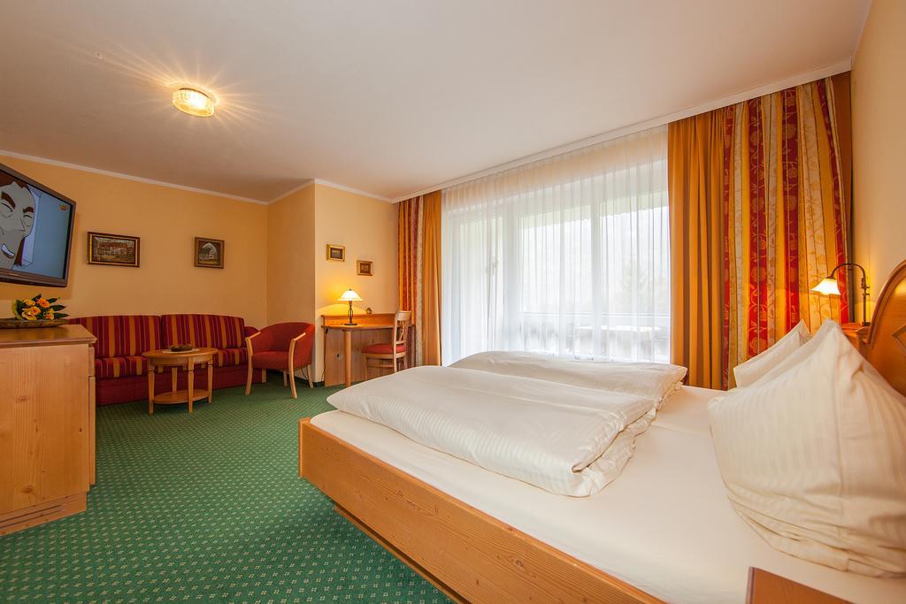 Gaestehaus Laerchenhang Mittenwald Extérieur photo