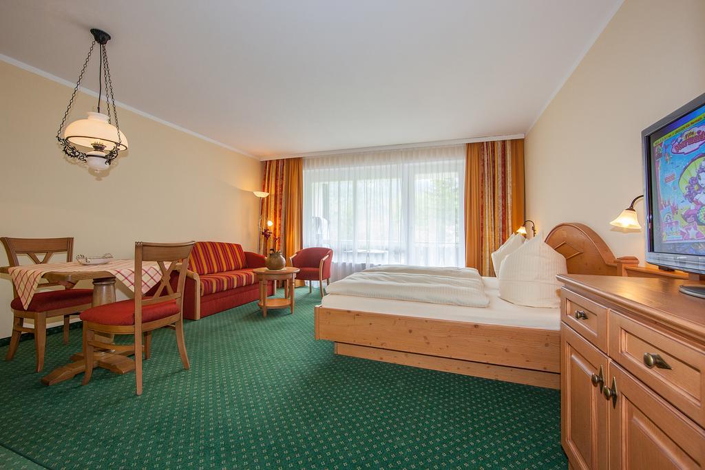 Gaestehaus Laerchenhang Mittenwald Extérieur photo